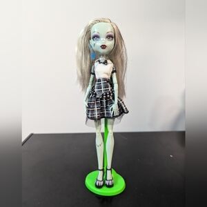 Ghouls Alive Frankie Stein